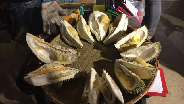 Mencicipi Durian Musang King di Kuala Lumpur, Malaysia. Foto: Rizki Baiquni Pratama/kumparan