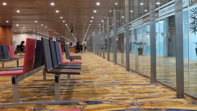 Karpet yang melapisi lantai di Bandara. (Foto: Shutter Stock)