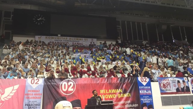 Suasana pembekalan relawan Prabowo-Sandi di Istora Senayan, Kamis (22/11). (Foto: Ricad Saka/kumparan)