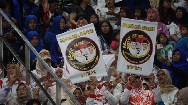 Suasana pembekalan relawan Prabowo-Sandi di Istora Senayan, Kamis (22/11). (Foto: Iqbal Firdaus/kumparan)