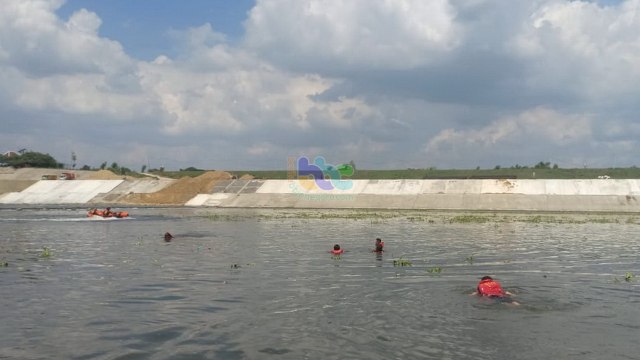 Warga Kalitidu Bojonegoro Dilaporkan Tenggelam di Bendung Gerak, Sungai Bengawan Solo (1)