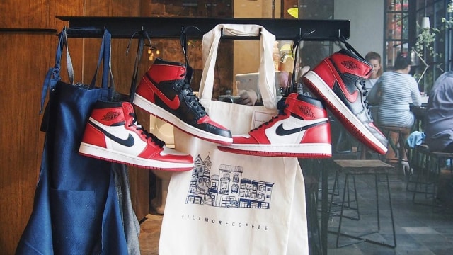 Koleksi sneakers Nike Air Jordan X Fragment milik Jeffry Jouw. (Foto: Instagram/@jejouw)