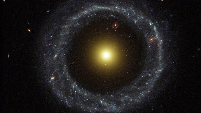 Penampakan  Hoag’s Object ditangkap oleh teleskop luar angkasa NASA, Hubble. (Foto: NASA and The Hubble Heritage Team (STScI/AURA); Acknowledgment: Ray A. Lucas (STScI/AURA).)