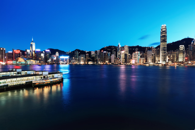 Cantiknya Pelabuhan Victoria di Hong Kong (Foto: Shutter Stock)