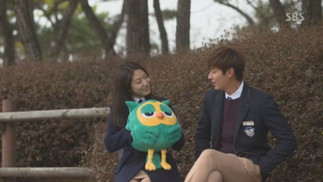 5 Drama Korea yang Punya Boneka Lucu (3)