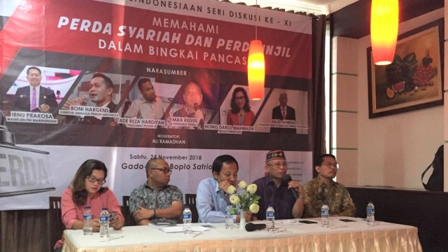Diskusi publik Memahami Perda Syariah dan Perda Injil Dalam Bingkai Pancasila, di Gado-gado Boplo, Kuningan, Jakarta Selatan, Sabtu (24/11). (Foto: Ricad Saka/kumparan)