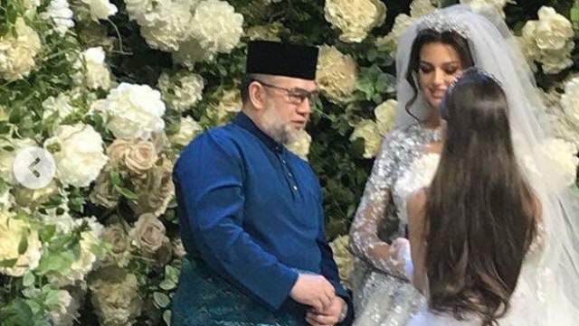 Raja Malaysia Sultan Muhamad V Faris dilaporkan menikahi Oksana Voevodina. (Foto: Twitter/@Eika_nadia)