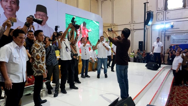 Capres 01, Joko Widodo hadiri temu Kader dan Relawan Jokowi-Ma'ruf di Palembang, Sumsel. (Foto: Yudhistira Amran Saleh/kumparan)