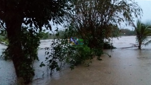 Jembatan di Clebung Bojonegoro Putus Akibat Banjir Bandang (1)