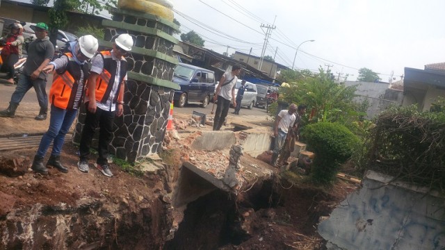 Pipa PDAM Bandung Pecah, Ada 3 Kemungkinan Penyebabnya 