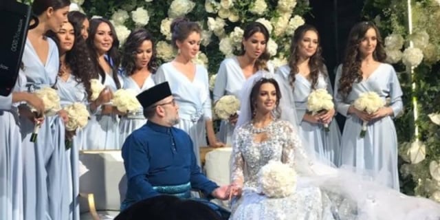 3 Fakta Oksana Voevodina, Miss Moskow yang Menikah dengan Raja Malaysia  (1)