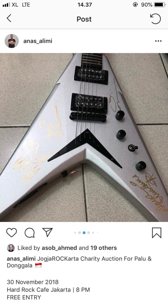 Megadeth lelang gitar untuk bantu korban bencana Palu dan Donggala
 (Foto: Instagram @anas_alimi)