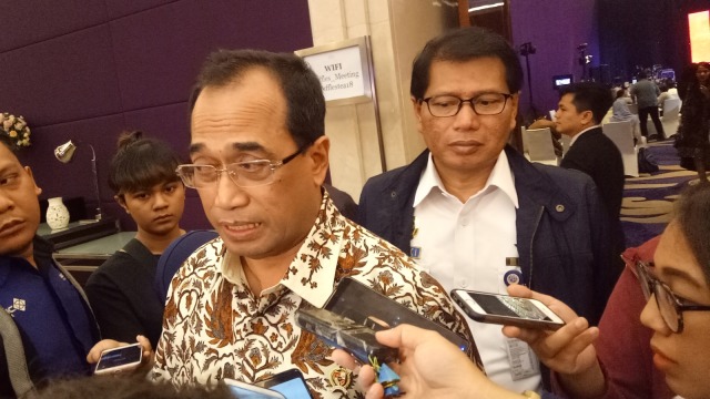 Menteri Perhubungan, Budi Karya Sumadi (depan). (Foto: Resya Firmansyah/kumparan)