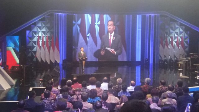 Jokowi hadiri HUT ke-18 Metro TV, Senin (26/11). (Foto: Jihad Akbar/kumparan)
