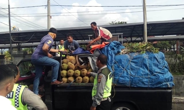 Timbun Motor Curian dengan Durian, Haririn Coba Lintasi Gilimanuk