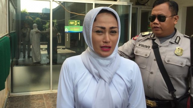 Sisca Dewi menjalani sidang lanjutan di PN Jakarta Selatan. (Foto: Mirsan Simamora/kumparan)