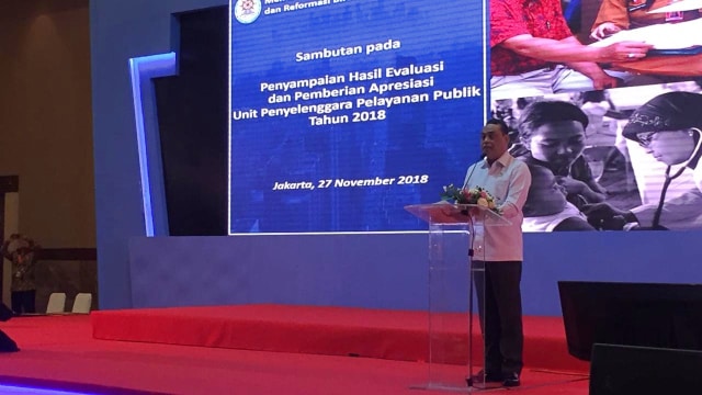 MenpanRB Syafruddin di acara Penyampaian Hasil Evaluasi dan Pemberian Apresiasi Unit Penyelenggara Pelayanan Publik 2018 di Balai Kartini, Jakarta Selatan. (Foto: Ferry Fadhlurrahman/kumparan)