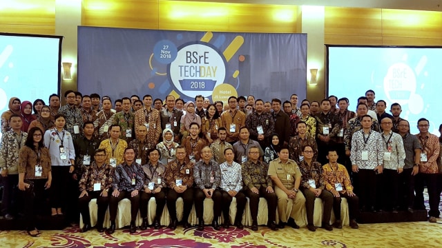 Badan Siber dan Sandi Negara (BSSN) foto bersama di acara BSRE Tech, Jakarta, Selasa (27/11/2018). (Foto: Efira Tamara Thenu/kumparan)