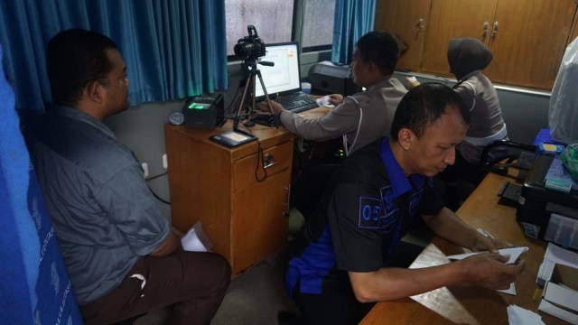 PPKM Level 3-4, Layanan SIM Keliling dan Gerai SIM di Jakarta Belum Beroperasi (56471)