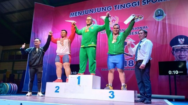 Atlet Bojonegoro Raih Medali Emas di Kejurnas Angkat Besi 2018 di Bandung