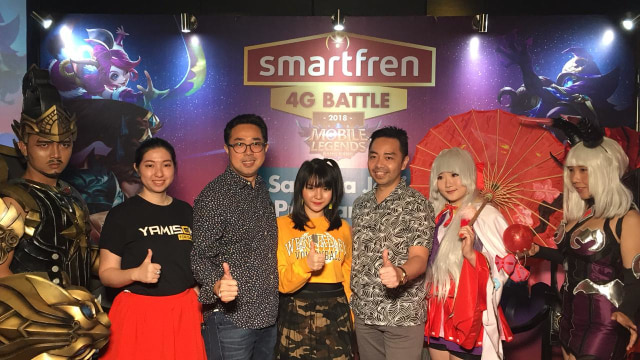 Smartfren dan Yamisok resmi buka turnamen Smartfren 4G Battle 2018. (Foto: Astrid Rahadiani Putri/kumparan)