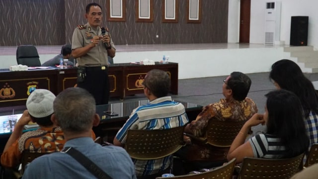 Jelang Natal, Polrestabes Surabaya Kumpulkan Tokoh Agama hingga Pengusaha Toko Kimia. (Foto: Istimewa)