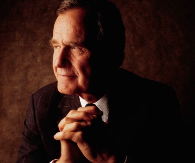 Presiden Amerika Serikat ke-41 George H. W. Bush Wafat
