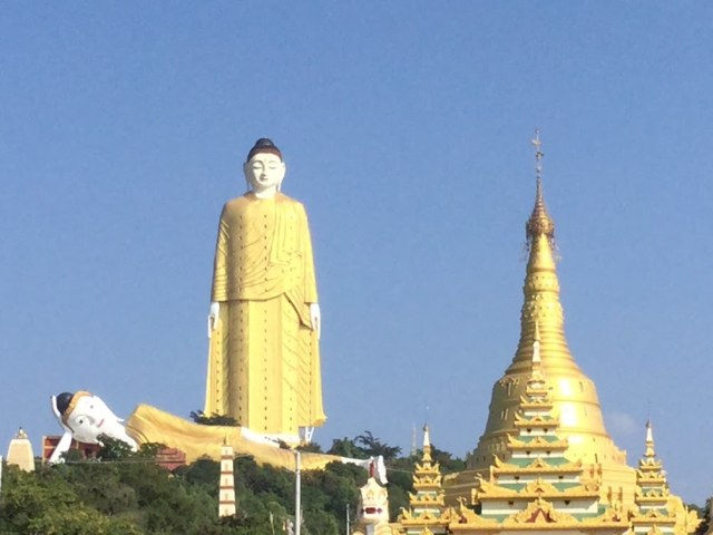 The Laykyun Sekkya Buddha (Foto: Wikimedia Commons)