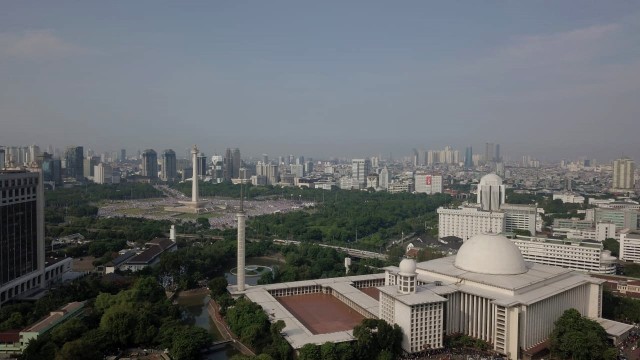 Gambar dari udara suasana Reuni 212 di kawasan Monas, Jakarta Pusat, Minggu (2/12/2018). (Foto: Jamal Ramadhan/kumparan)