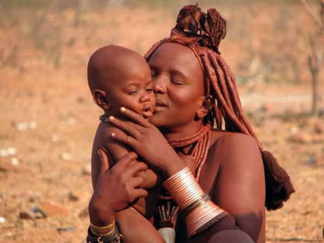Tidak Pernah Mandi, Wanita Suku Himba Jadi yang Tercantik di Afrika (2)