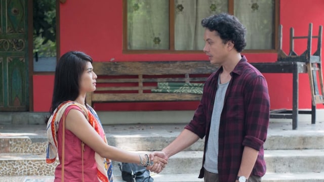 Kamu Cuma Ngarep Atau Dia Benar Tertarik Denganmu Ini 5 Tanda Dari Gebetanmu Kumparan Com Kamu Cuma Ngarep Atau Dia Benar Tertarik Denganmu Ini 5 Tanda Dari Gebetanmu Kumparan Com