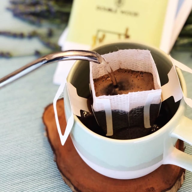 Drip bag coffee. (Foto: Instagram/@doublewoodcoffee)
