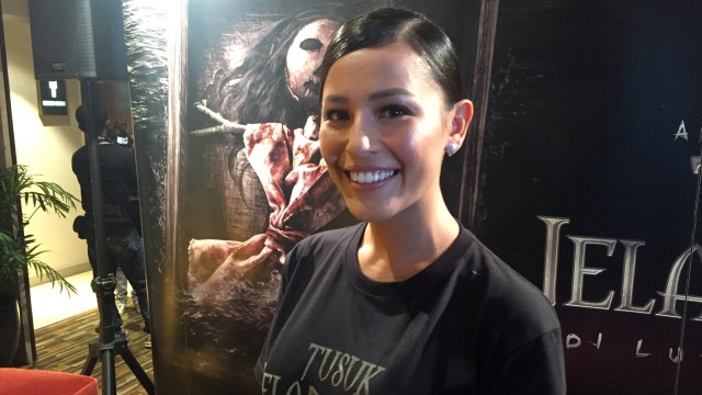 Nina Kozok dalam konferensi pers film 'Tusuk Jelangkung'. (Foto: Alexander Vito Edward Kukuh/kumparan)