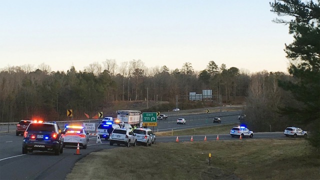 Kecelakaan bus di Arkansas, Amerika Serikat, Selasa (4/12/2018). (Foto: AP)