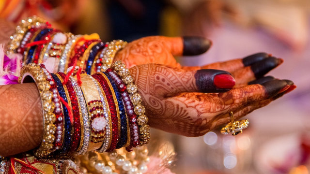 Mehendi atau Mehndi di tradisi pernikahan India (Foto: Pixabay)