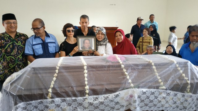Jenazah NH Dini dikremasi di Krematorium Yayasan Sosial Gotong Royong Ambarawa, Jawa Tengah. (Foto: Afiati Tsalitsati/kumparan)