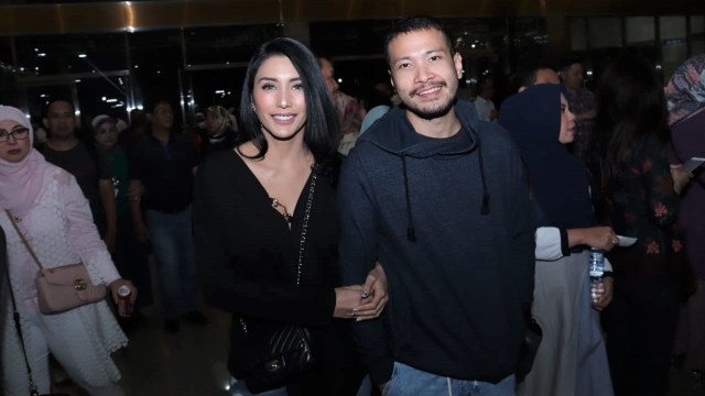 Tyas Mirasih bersama Raiden Soedjono. Foto: Munady Widjaja