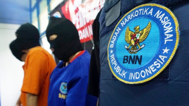 Tersangka kasus narkoba di Badan Narkotika Nasional (BNN) Kota Jakarta Utara. (Foto: Iqbal Firdaus/kumparan)