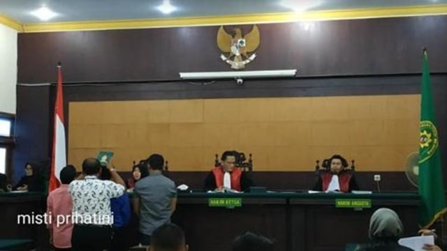 Ketua KPU Kabupaten Mojokerto Jadi Saksi Perkara Pelanggaran Pemilu Kades Sampangagung