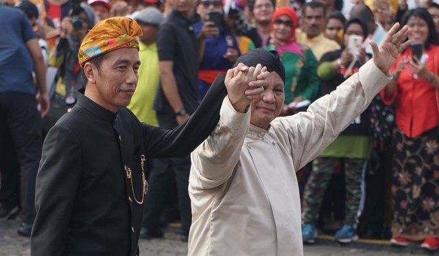 Tim Pemenangan Sumbar Bantah Elektabilitas Jokowi-Ma’ruf Turun