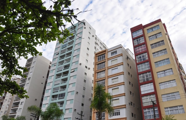 Gedung-gedung miring di Santos (Foto: Shutter Stock)