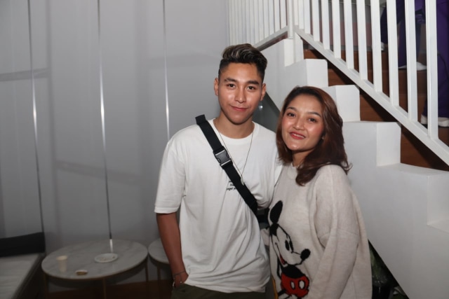 Siti Badriah dan kekasihnya yang bernama Kris Foto: Munady