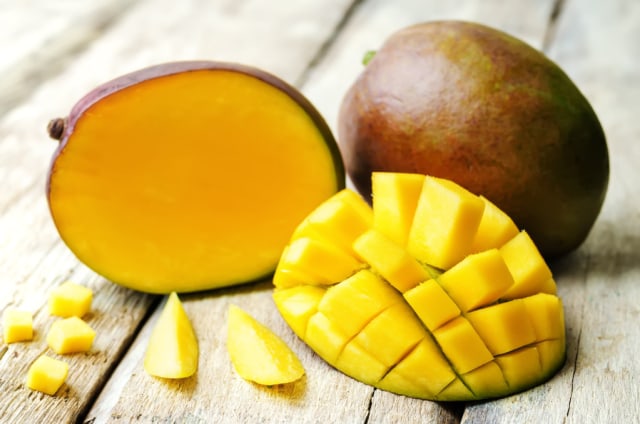 Yuk Coba Bikin 4 DIY Masker Mangga Ini Supaya Kulit Jadi Lembap! (3)