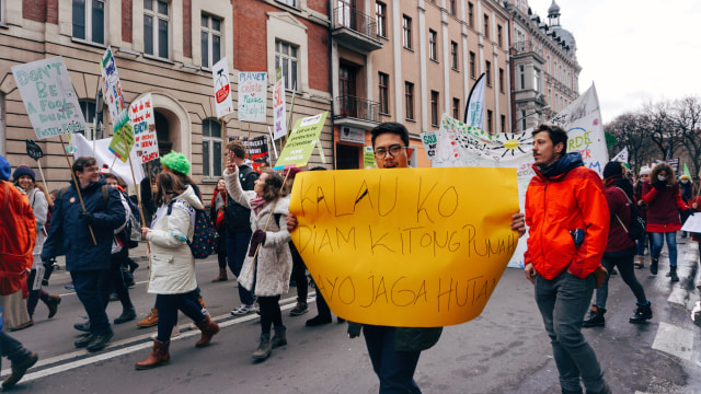 Turun ke Jalanan di Polandia Demi Kampanyekan Masalah Perubahan Iklim (2)