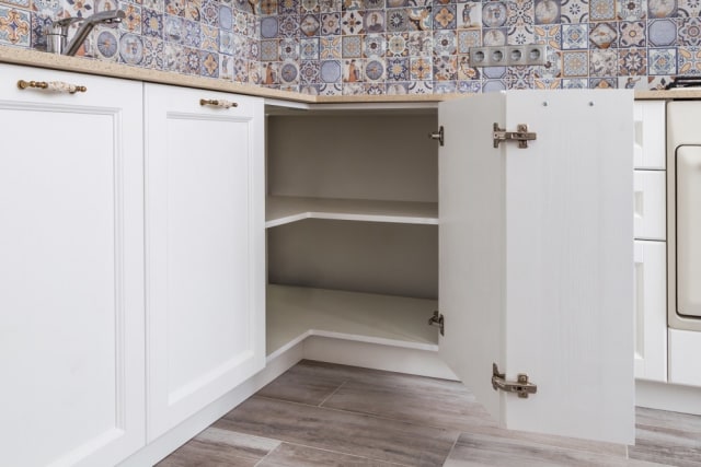 Ingin Hemat Saat Renovasi Dapur? Kenali Pilihan Bahan Kitchen Set Ini! (12518)