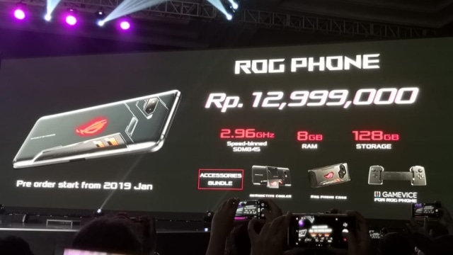 Harga Asus ROG Phone versi storage 128 GB (Foto: Muhammad Fikrie/kumparan)