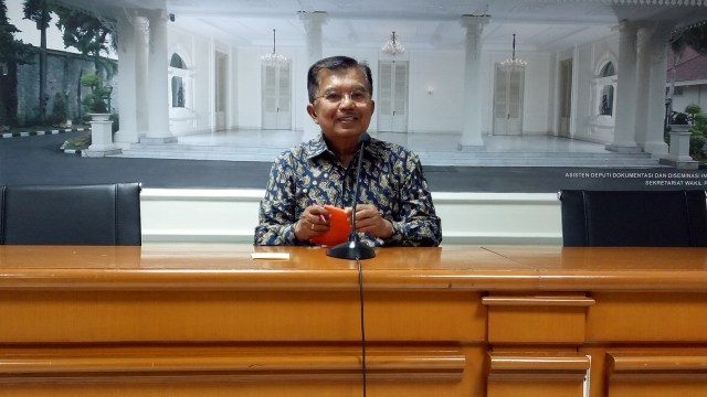 Wakil Presdien Jusuf Kalla di Istana Wakil Presiden, Jakarta, Selasa (11/12). (Foto: Nadia Riso/kumparan)