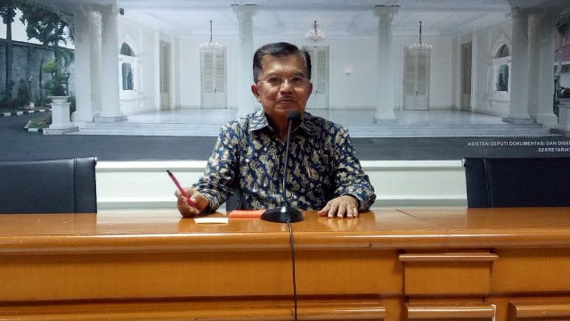 Wakil Presdien Jusuf Kalla di Istana Wakil Presiden, Jakarta, Selasa (11/12). (Foto: Nadia Riso/kumparan)