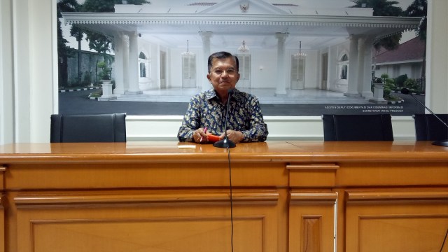 Wakil Presdien Jusuf Kalla di Istana Wakil Presiden, Jakarta, Selasa (11/12). Foto: Nadia Riso/kumparan
