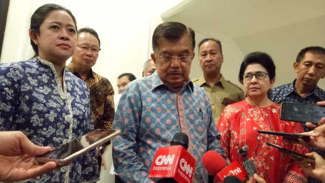 Wakil Presiden Jusuf Kalla usai rapat penanggulangan bencana di Lombok dan Palu. (Foto: Nadia Riso/kumparan)